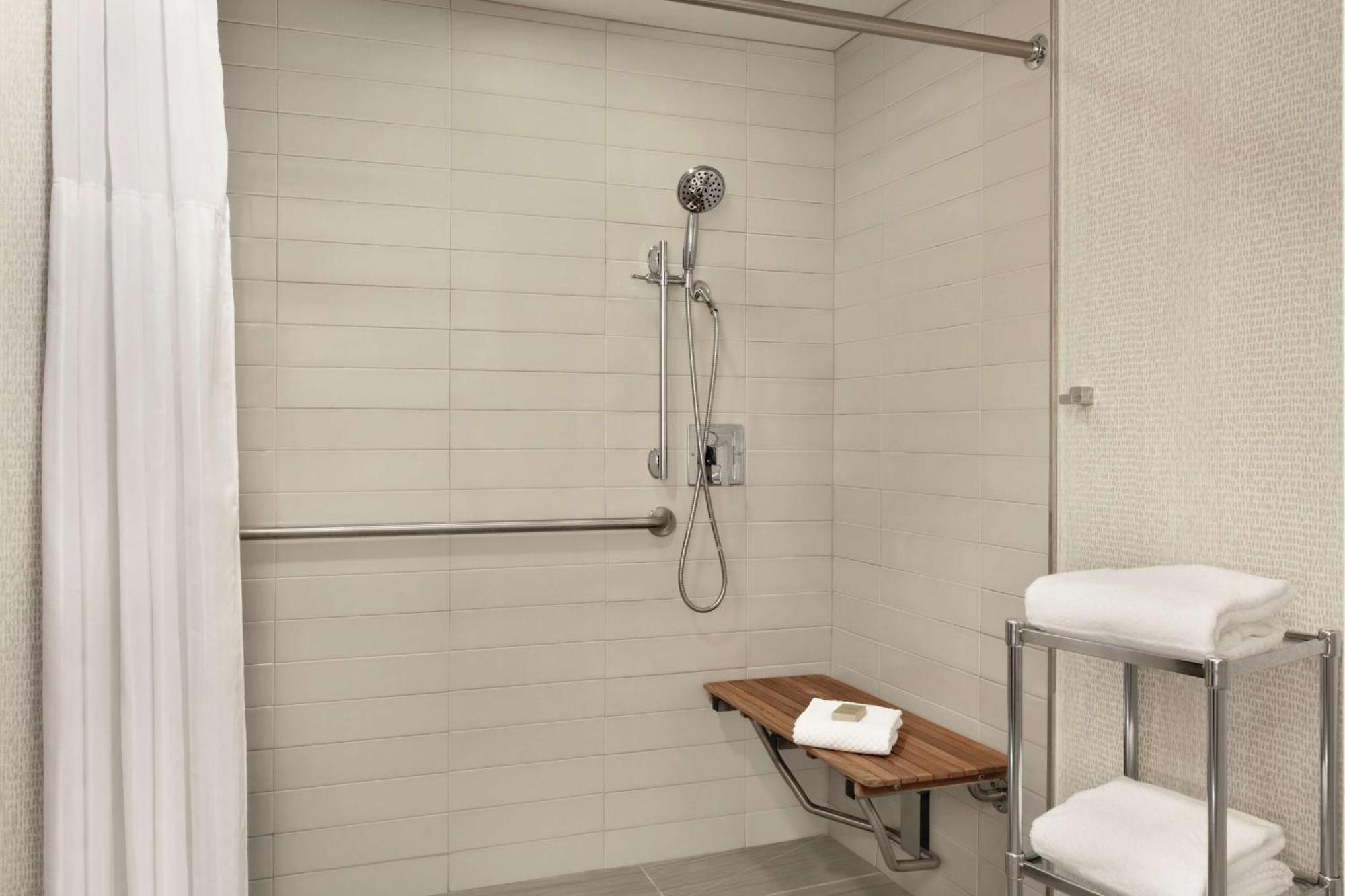 Doubletree By Hilton Atlanta Northeast/Northlake Tucker Εξωτερικό φωτογραφία