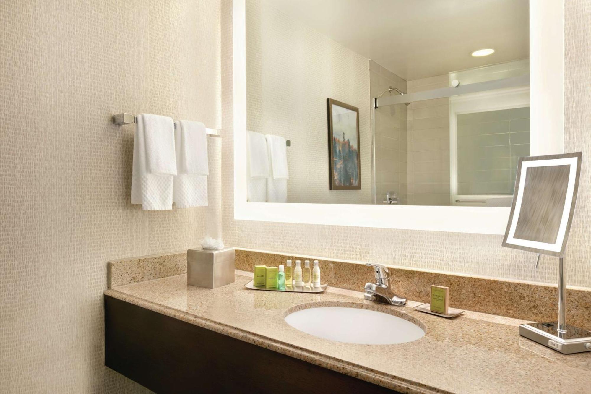 Doubletree By Hilton Atlanta Northeast/Northlake Tucker Εξωτερικό φωτογραφία