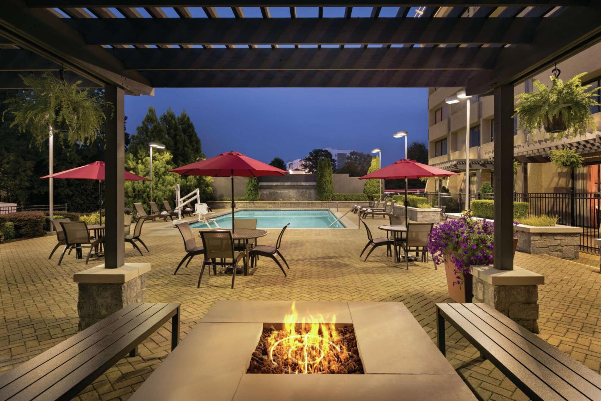 Doubletree By Hilton Atlanta Northeast/Northlake Tucker Εξωτερικό φωτογραφία